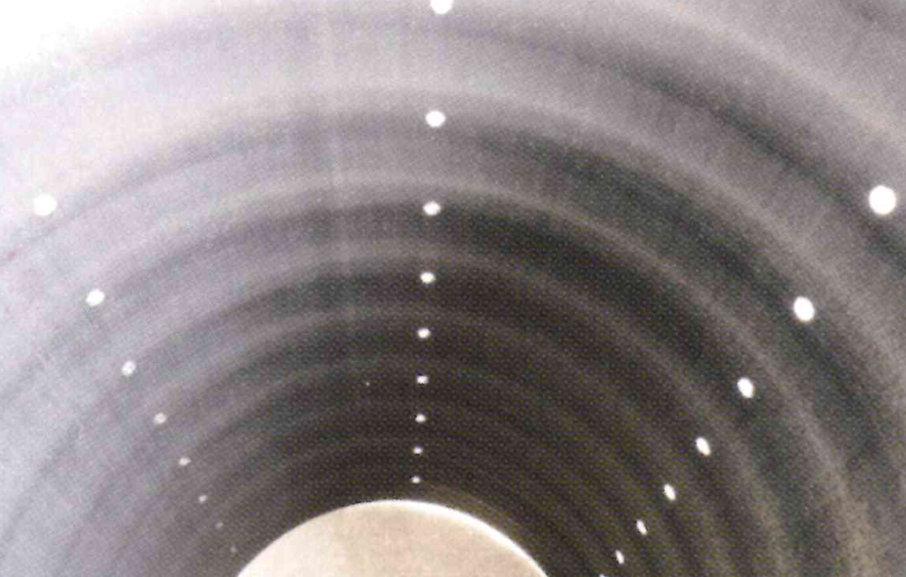 有孔プレスト管