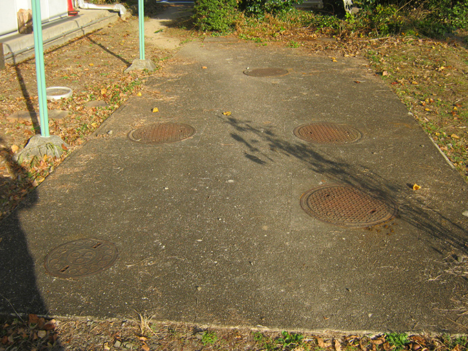 吾妻中学校　浄化槽・南